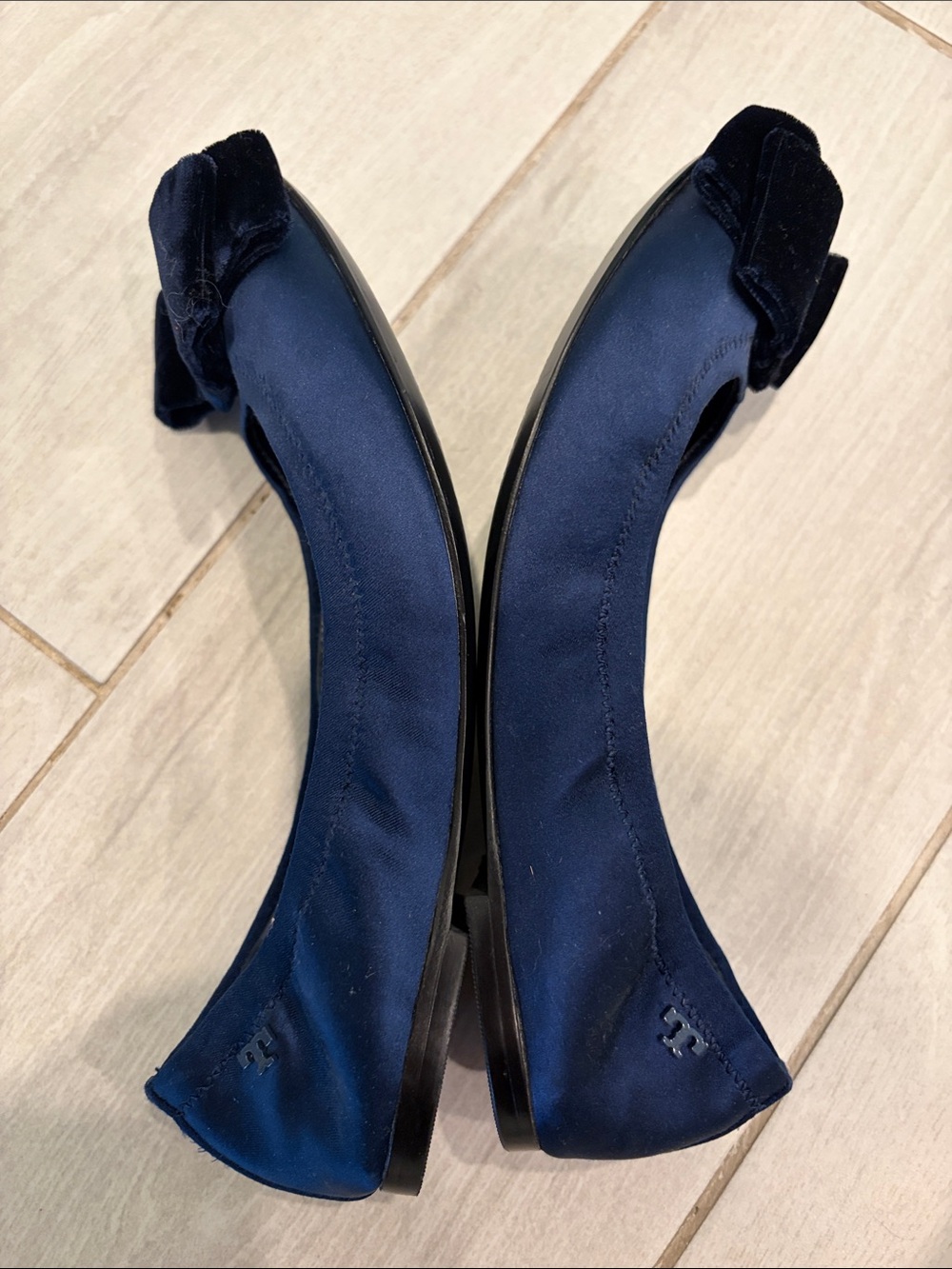 Tory Burch Navy Velvet Bow Ballet Flats - Picture 5 of 8